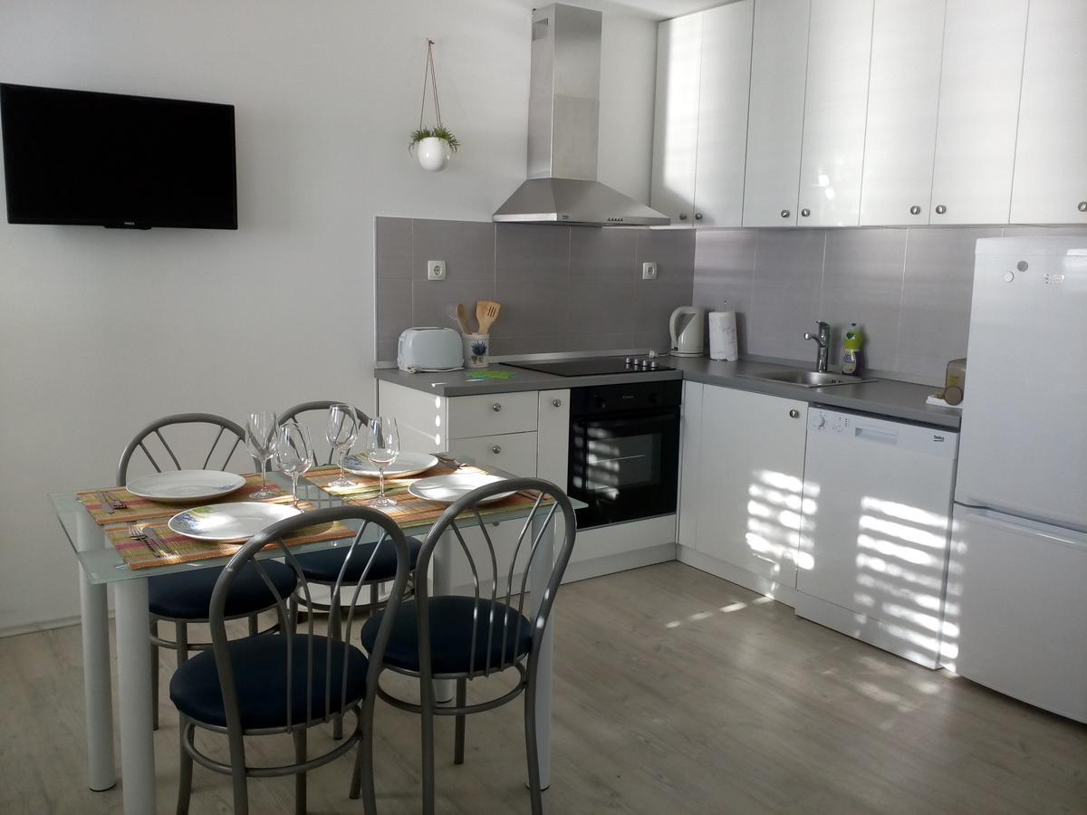 Apartments & Room Paula Stobrec Ngoại thất bức ảnh