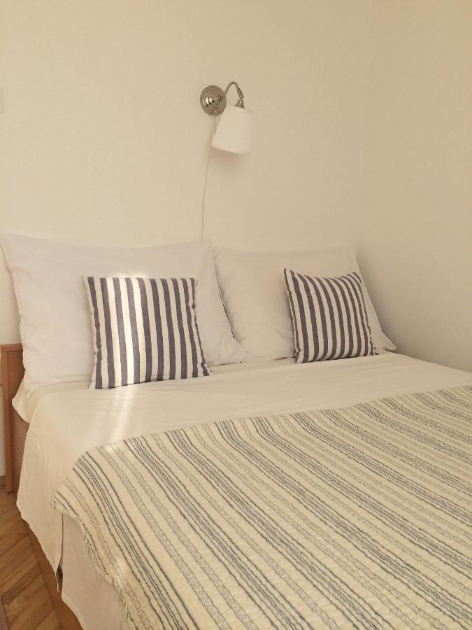 Apartments & Room Paula Stobrec Ngoại thất bức ảnh